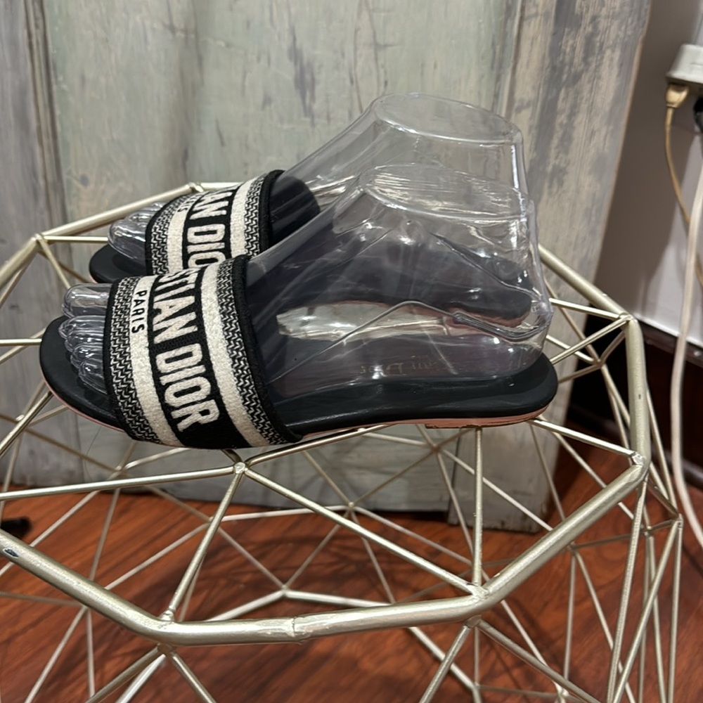 Christian Dior Dway slide black and cream size 36 flat made in Italy - Picture 3 of 8